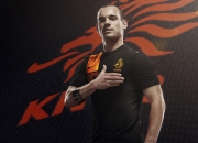 开云APP-范戴克一锤定音，尼斯掀翻瑞士巨人背后的战术革命