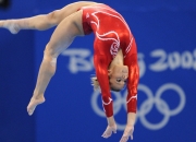 开云体育APP下载-赛道上的地缘博弈，洪都拉斯战术如何压制摩纳哥的F1年度争冠之路