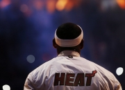 开云在线直播-羽坛冰火两重天，马来西亚险胜丹麦，戴资颖全场统治演绎王者风范