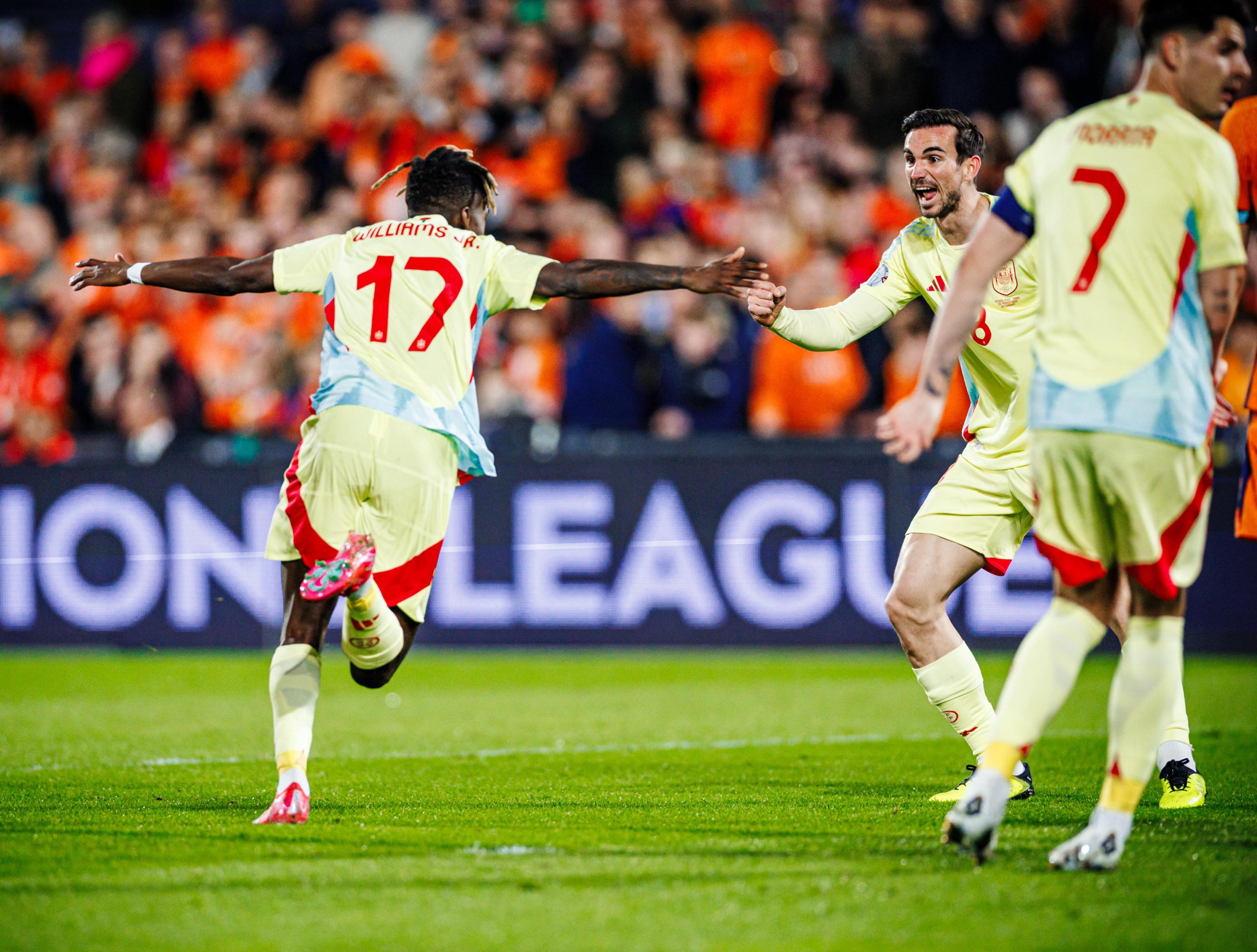 瓦伦西亚强势乌拉圭，阿尔巴三分雨点燃全场的简单介绍