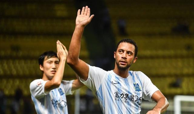 关于广州富力艰难取胜，希望未来一片光明的信息