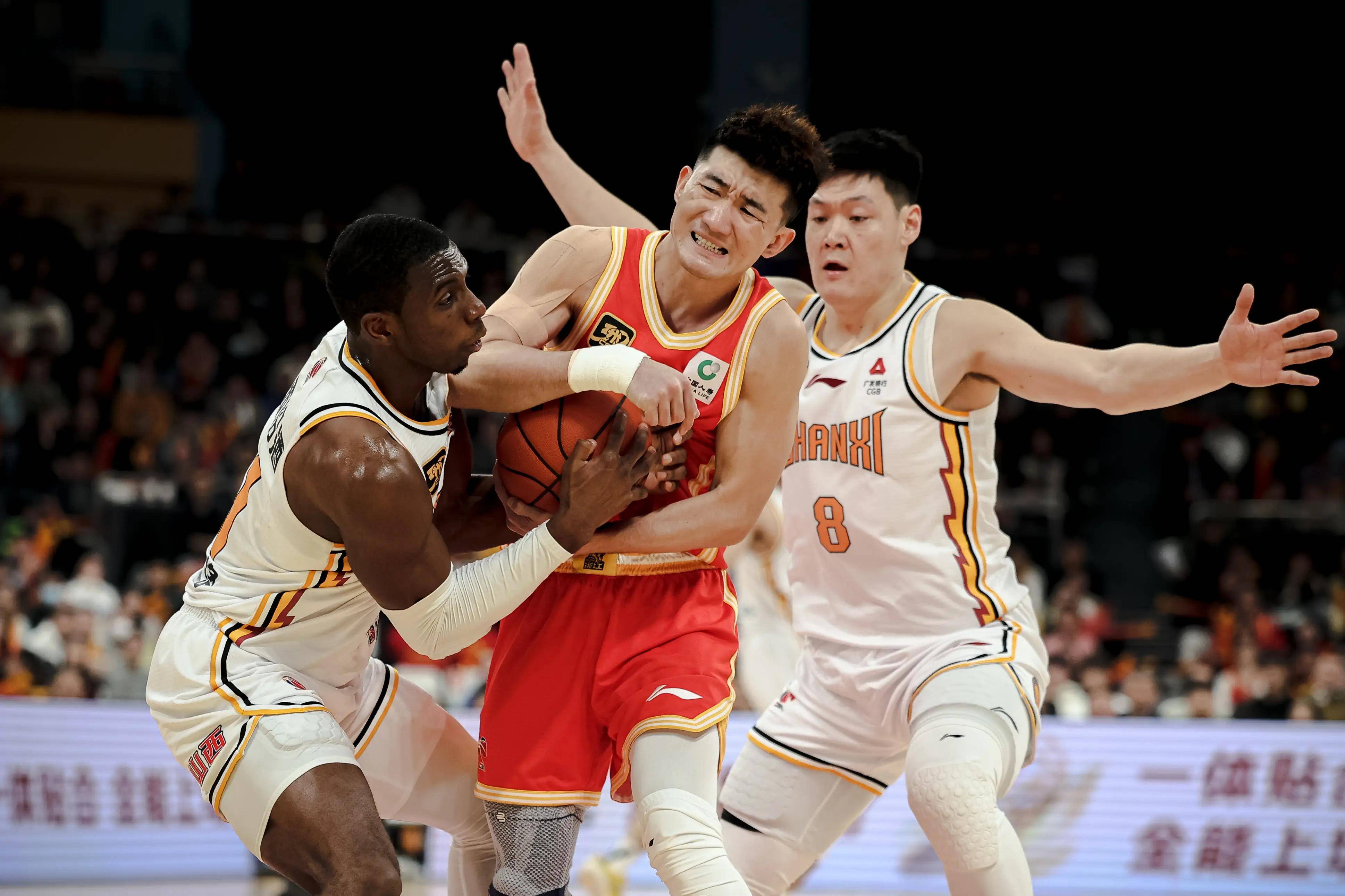 特定CBA球队爆发内部纷争,成员情绪失控的简单介绍 特定CBA球队爆发内部纷争,成员情绪失控的简单介绍