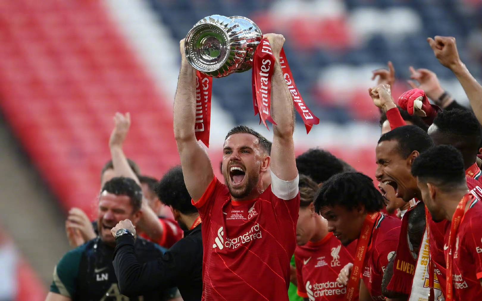 狼队客场获胜,提前晋级英冠 狼队客场获胜,提前晋级英冠