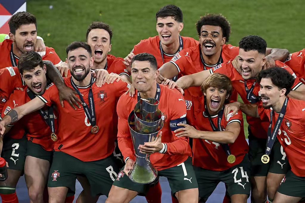 欧洲球队集结备战赛事，精彩对决引人瞩目的简单介绍