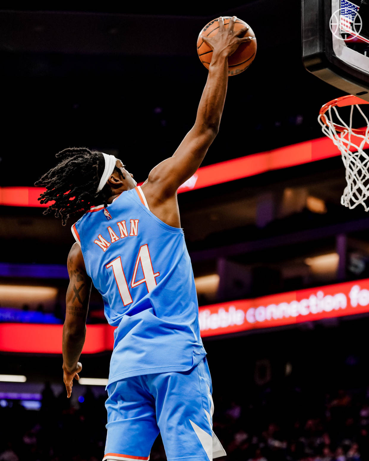 加拿大男篮强势快船，麦科勒姆高光表现的简单介绍