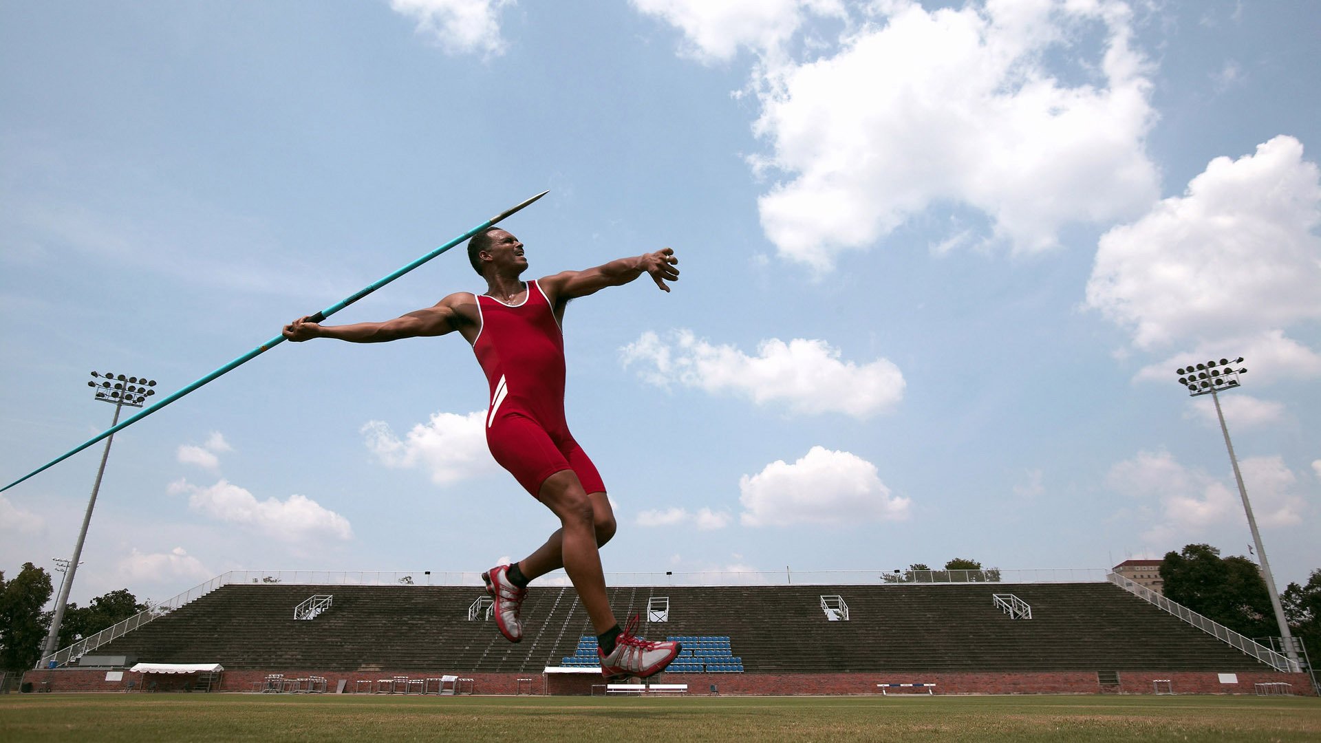 本泽马独舞斯坦福桥,拜仁铁骑横扫切尔西