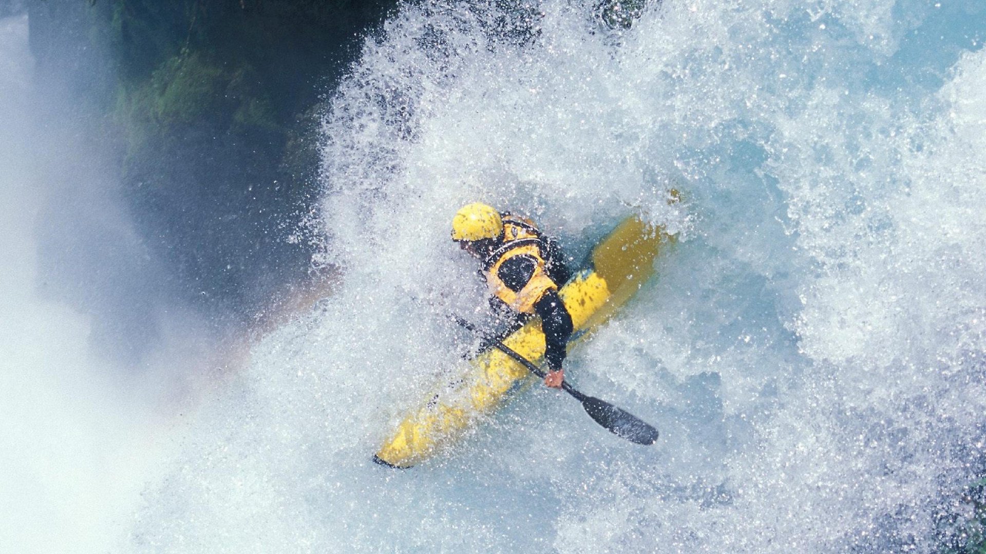 绿茵场上的命运交响，从意甲焦点战的战术博弈，到乌克兰绝杀背后的民族韧性